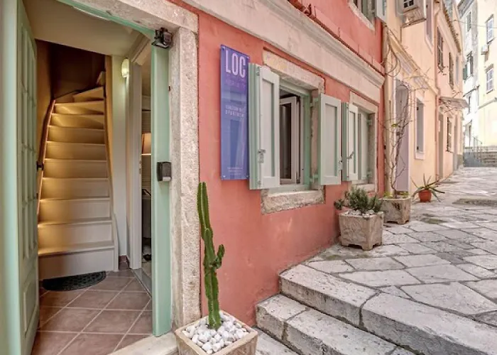 Venetian Well House By Loc Hospitality Apartment