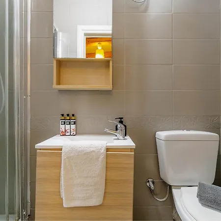 Venetian Well House By Loc Hospitality * Corfu (city)